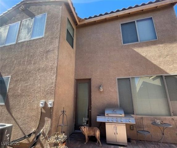 10425 Scotch Elm Avenue, Las Vegas, NV 89166