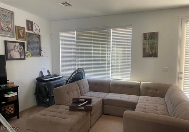 10425 Scotch Elm Avenue, Las Vegas, NV 89166