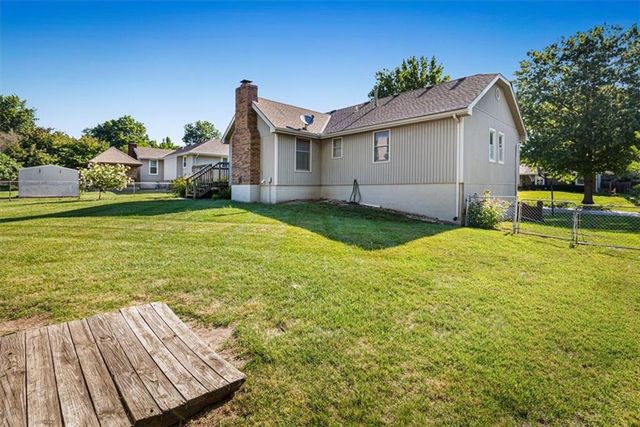 2006 Joy Street, Excelsior Springs, MO 64024