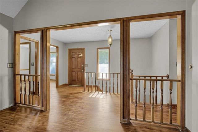 2006 Joy Street, Excelsior Springs, MO 64024