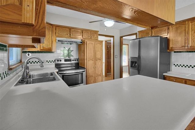 2006 Joy Street, Excelsior Springs, MO 64024