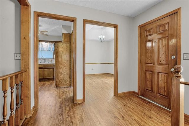 2006 Joy Street, Excelsior Springs, MO 64024