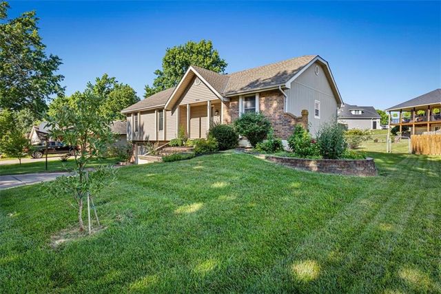2006 Joy Street, Excelsior Springs, MO 64024