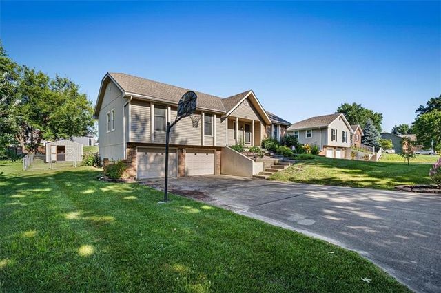 2006 Joy Street, Excelsior Springs, MO 64024