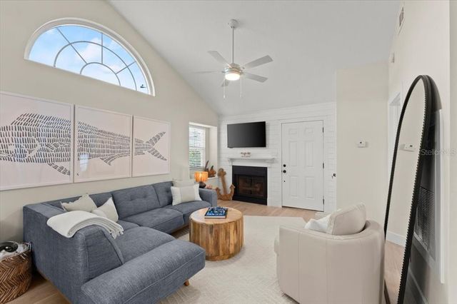 898 BAYBREEZE WAY 880, New Smyrna Beach, FL 32169
