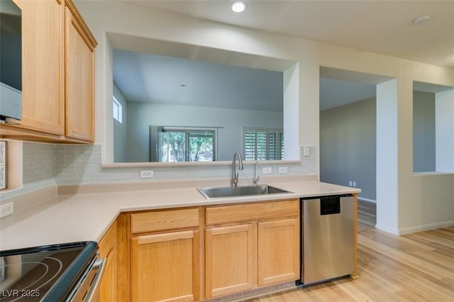 590 Mountain Links Drive, Henderson, NV 89012