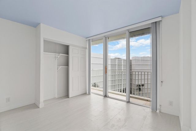 3580 S Ocean Boulevard 8b, South Palm Beach, FL 33480