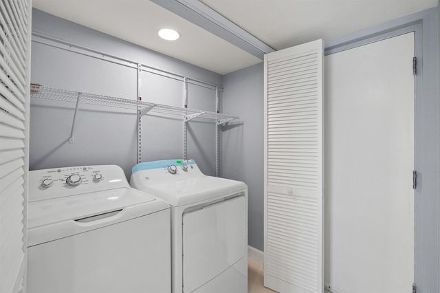 3580 S Ocean Boulevard 8b, South Palm Beach, FL 33480