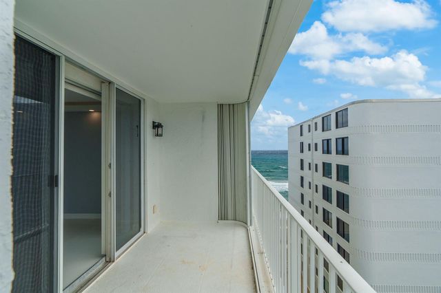 3580 S Ocean Boulevard 8b, South Palm Beach, FL 33480