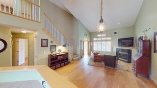 915 Kimberly Lane, Chanhassen, MN 55317