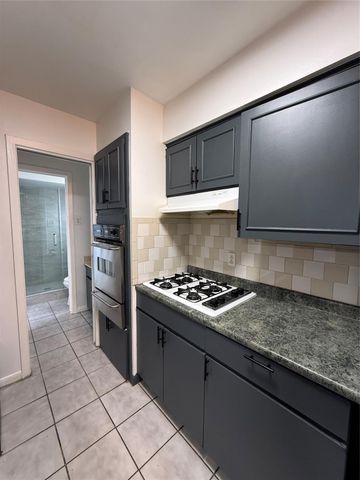 13319 Forest Knoll Drive, Houston, TX 77049