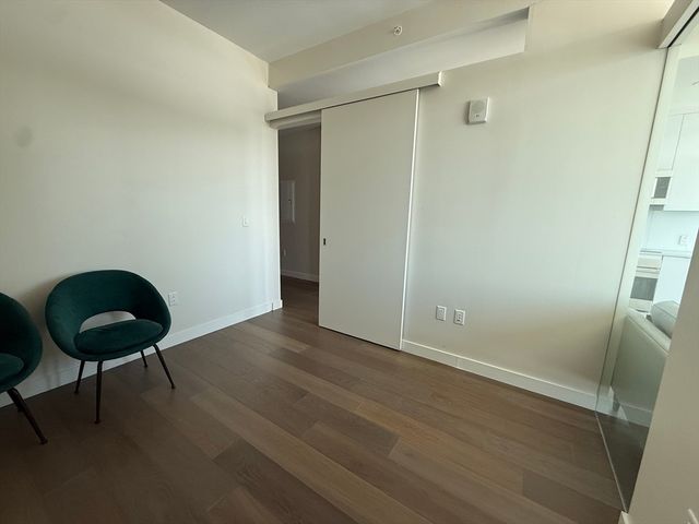 188 Brookline Ave 27G, Boston, MA 02215