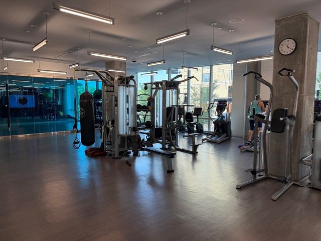 188 Brookline Ave 27G, Boston, MA 02215