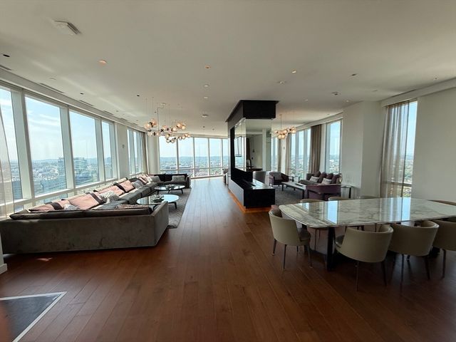 188 Brookline Ave 27G, Boston, MA 02215