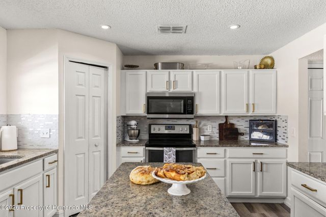 2253 Whitewood Avenue, Spring Hill, FL 34609