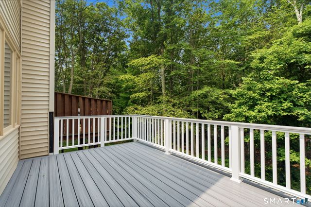 6 Uplands Way 6, Glastonbury, CT 06033