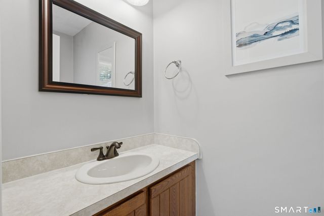 6 Uplands Way 6, Glastonbury, CT 06033