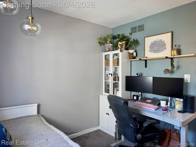 311 W Brockton Avenue, Madison Heights, MI 48071