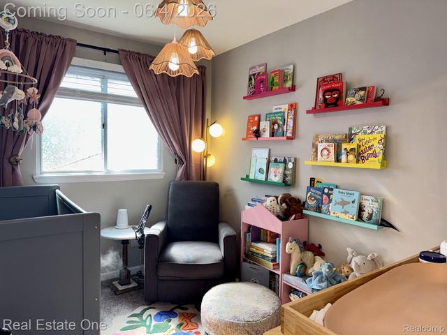 311 W Brockton Avenue, Madison Heights, MI 48071