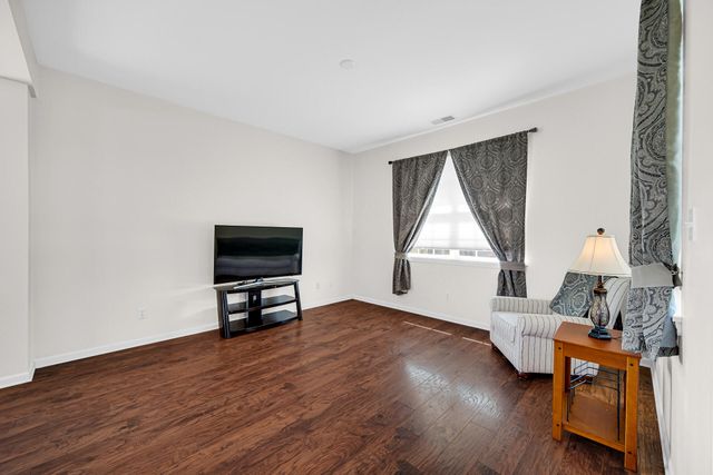 1307 Marigold Place, Schererville, IN 46375
