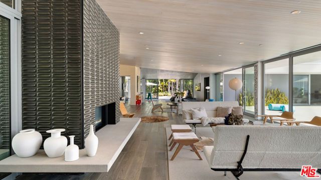 27044 Sea Vista Drive, Malibu, CA 90265