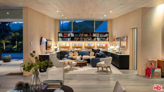 27044 Sea Vista Drive, Malibu, CA 90265