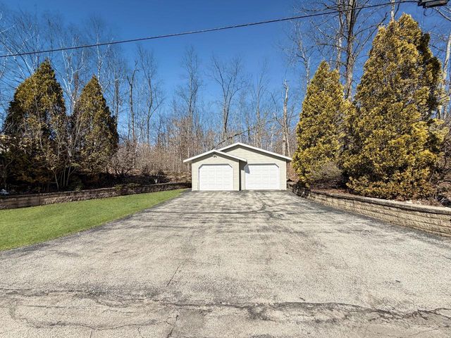 W882 Birchwood DRIVE, Campbellsport, WI 53010