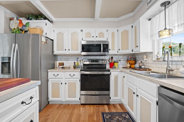 24 Michael Street, Scott Depot, WV 25560