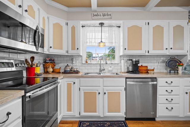 24 Michael Street, Scott Depot, WV 25560