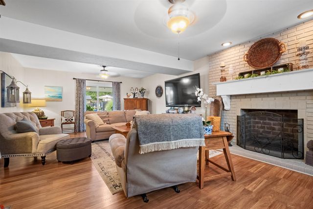 24 Michael Street, Scott Depot, WV 25560