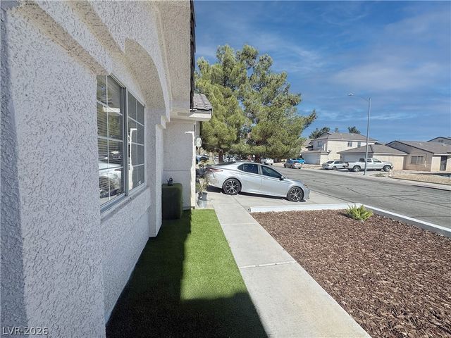 7417 Flat Rock Street, Las Vegas, NV 89131