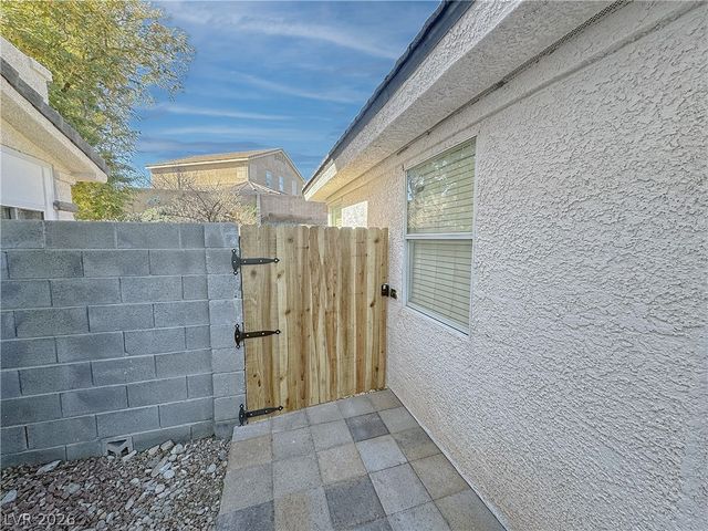 7417 Flat Rock Street, Las Vegas, NV 89131