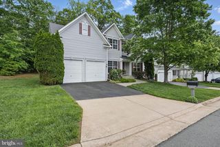 5280 GUNSTON HALL DR, Woodbridge, VA 22193