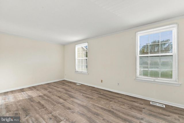 8 VICTORIA MANOR CT, Sicklerville, NJ 08081