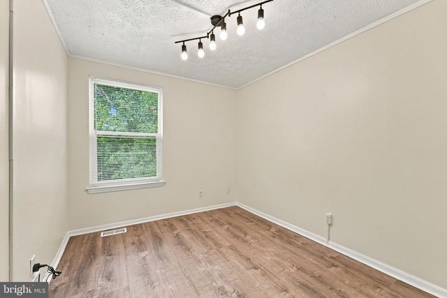 8 VICTORIA MANOR CT, Sicklerville, NJ 08081