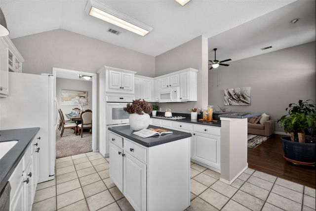 2802 Pecan Meadow Drive, Garland, TX 75040