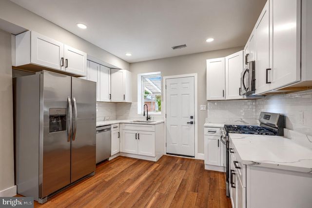 2824 ASHLAND AVE, Baltimore, MD 21205