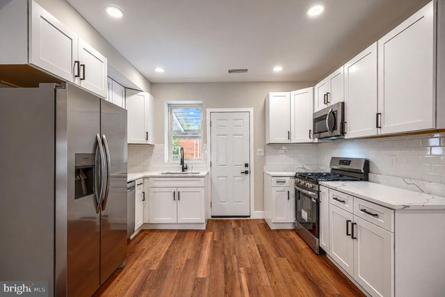 2824 ASHLAND AVE, Baltimore, MD 21205