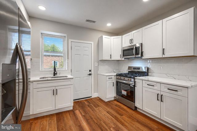 2824 ASHLAND AVE, Baltimore, MD 21205