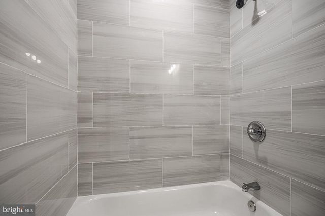 2824 ASHLAND AVE, Baltimore, MD 21205