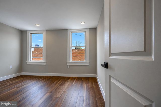 2824 ASHLAND AVE, Baltimore, MD 21205