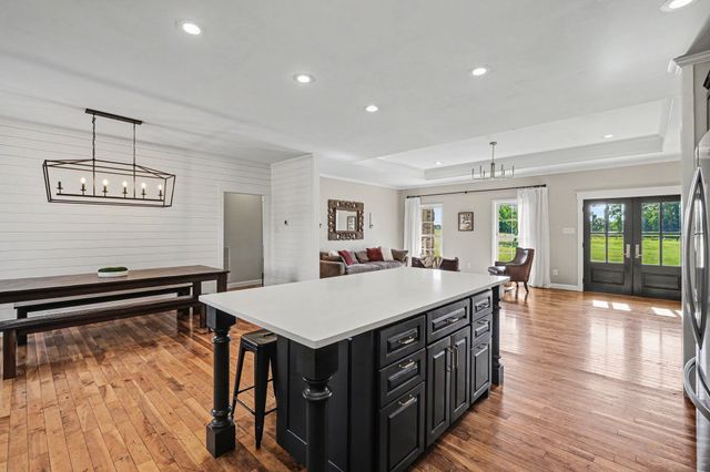 2829 Anes Station Rd, Lewisburg, TN 37091
