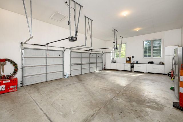 8061 Pine Ridge Court, Northville, MI 48168