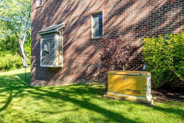 8061 Pine Ridge Court, Northville, MI 48168