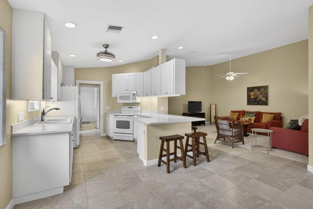 8269 Saint Johns Court, Wellington, FL 33414