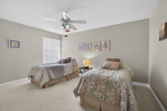 8269 Saint Johns Court, Wellington, FL 33414