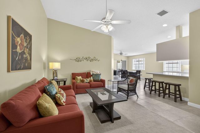 8269 Saint Johns Court, Wellington, FL 33414