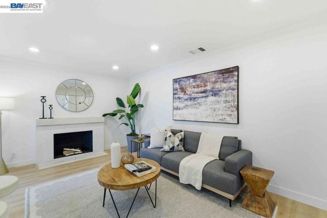 43075 Gallegos, Fremont, CA 94539