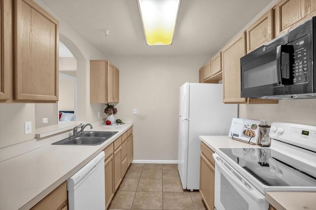 3960 SOUTHPOINTE DRIVE 533, Orlando, FL 32822