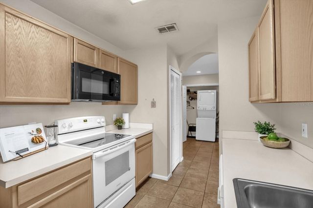 3960 SOUTHPOINTE DRIVE 533, Orlando, FL 32822